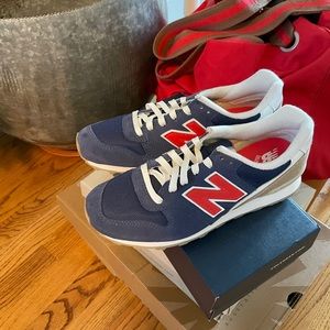 Women’s New Balance 373 Sneaker size 6.5